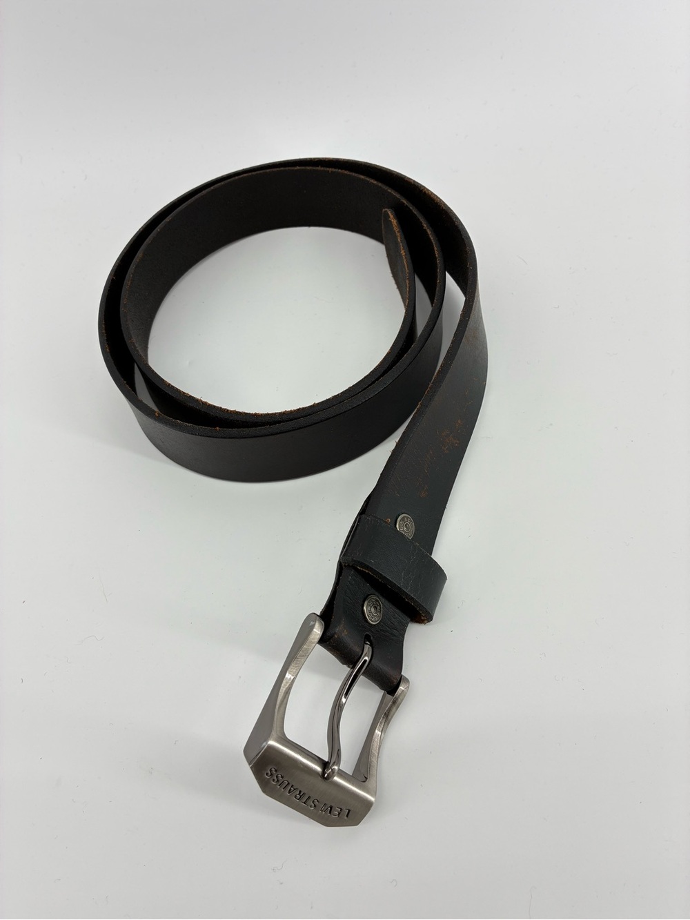 Levi's Dark Brown Genuine Leather Men's Belt with Metal Buckle